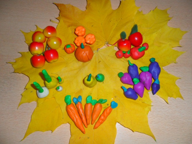 Поделка дары осени из пластилина: Поделки на тему осень в детский сад