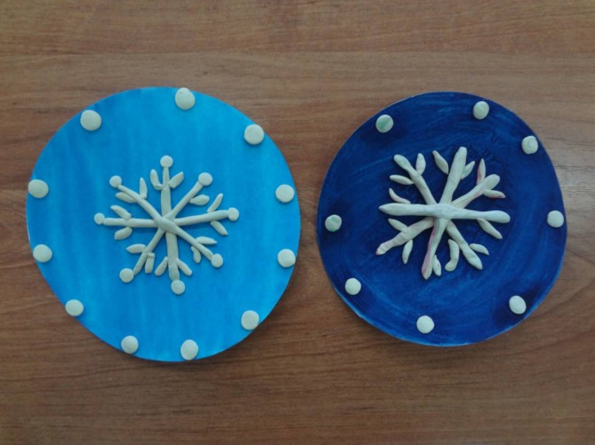 Из пластилина снежинка: как слепить/сделать рельефную аппликацию своими руками из мягкого пластилина в детском саду