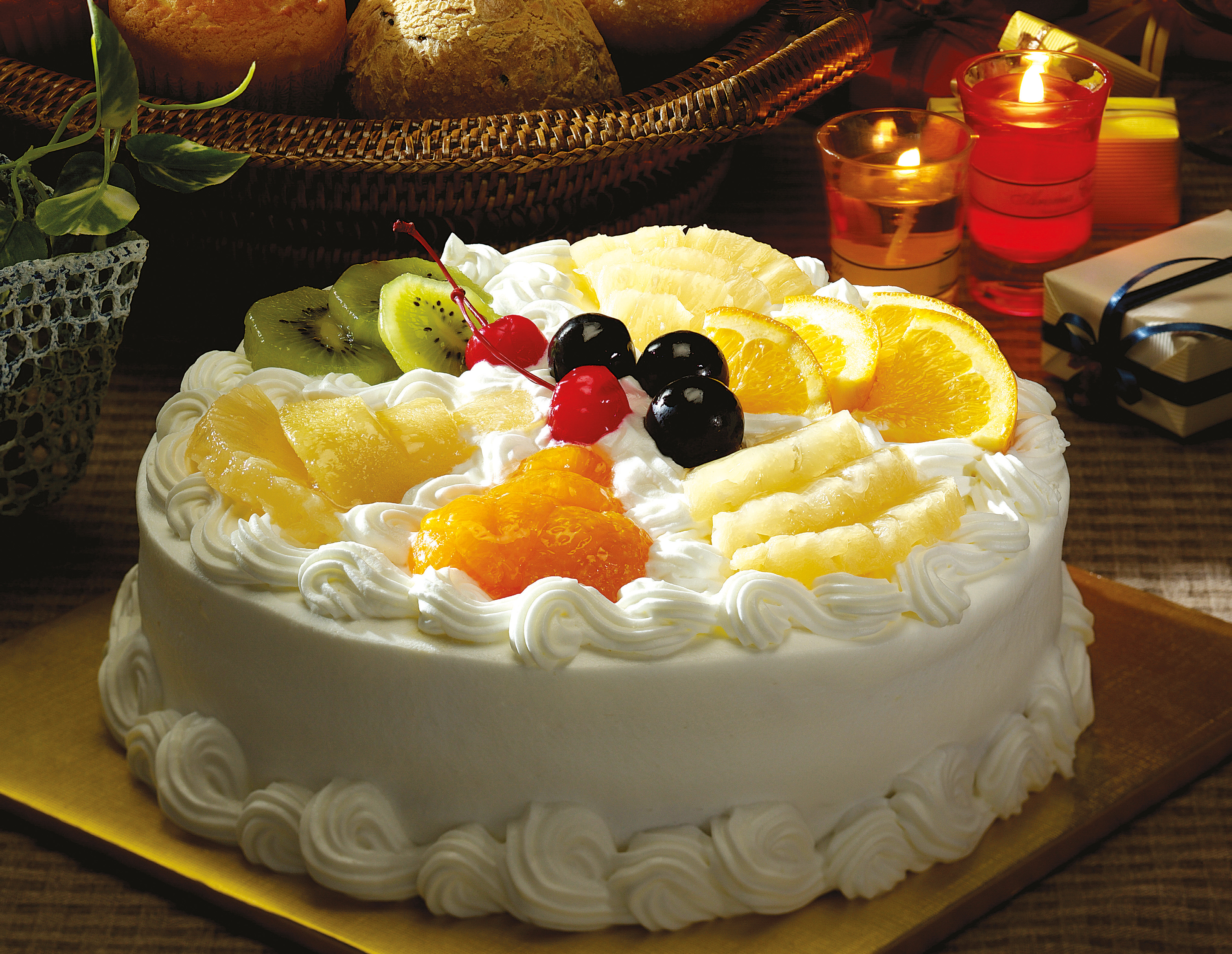Торт украшенный сливками фото: Как украсить торт сливками в домашних условиях