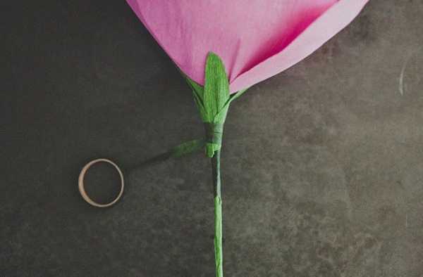 Как сделать розу из альбомного листа – Как сделать из альбомного листа розу. Прекрасные розы из бумаги своими руками