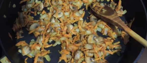 Картошка с мясом в горшочках с сыром – Мясо с картошкой в горшочках с сыром