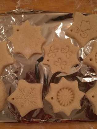Новогодние игрушки своими руками объемные – Новогодние игрушки своими руками: идеи с фото