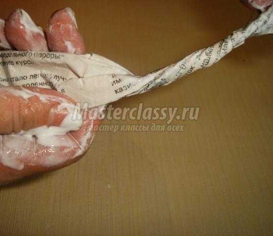 Розы из газеты своими руками – Как плести цветы, розы из газет своими руками