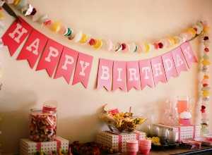 Украшение помещения к дню рождения – 10 Украшений комнаты на День рождения- Экономно своими руками!
