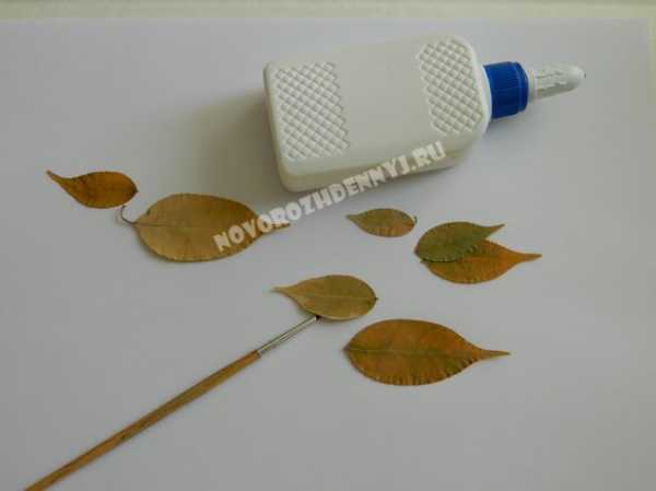 Уточка из листьев – Поделки из шишек, осенних листьев, семян, соломки (фото)