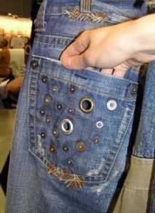 Вышивка крестом на джинсах – Как вышивать на джинсах своими руками